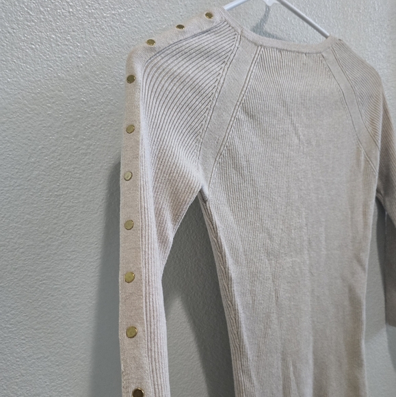 Tan ribbed slim fit sweater with gold decorative rivits. size small - Picture 2 of 4